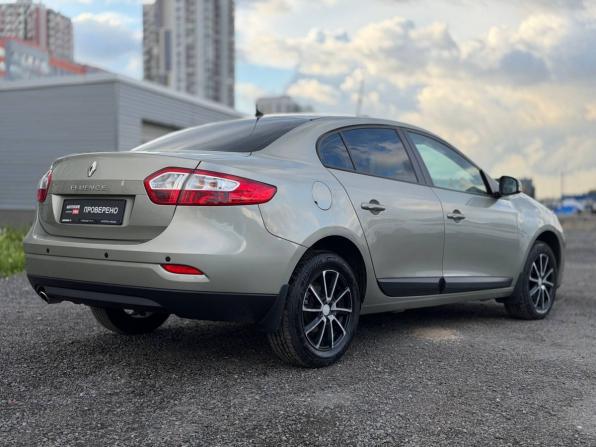 Renault Fluence I Рестайлинг с пробегом 2014 года, цена 685 000 рублей, 190156 км, седан, Автокод Объявления