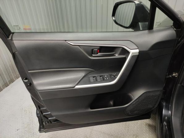 Toyota RAV4 V (XA50) с пробегом 2021 года, цена 2 773 000 рублей, 149382 км, внедорожник, Автокод Объявления