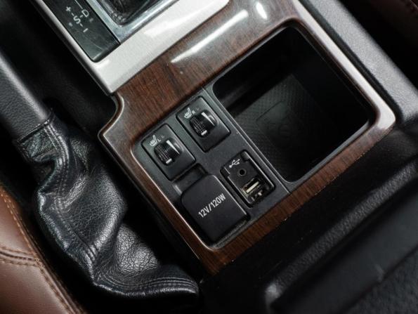 Toyota Land Cruiser Prado 150 Series Рестайлинг 1 с пробегом 2014 года, цена 3 399 000 рублей, 227053 км, внедорожник, Автокод Объявления