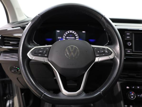 Volkswagen Taos I с пробегом 2021 года, цена 2 199 000 рублей, 102345 км, внедорожник, Автокод Объявления