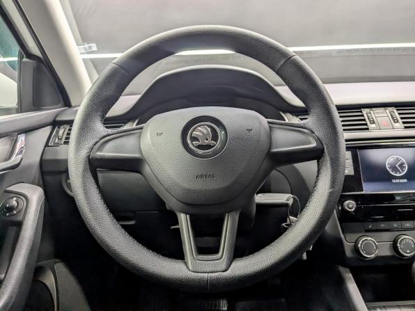 Skoda Octavia III (A7) Рестайлинг с пробегом 2020 года, цена 1 750 000 рублей, 79497 км, лифтбек, Автокод Объявления