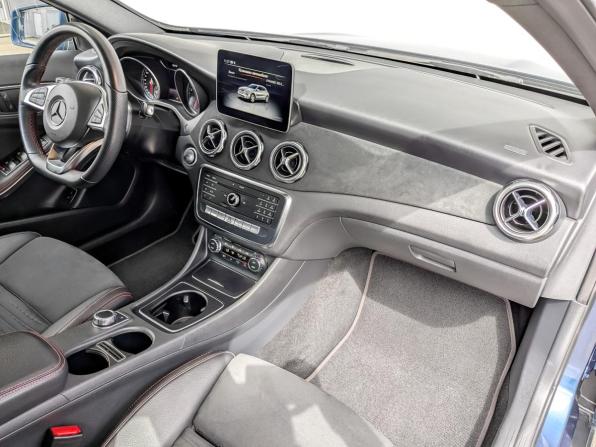 Mercedes-Benz GLA I (X156) Рестайлинг с пробегом 2019 года, цена 2 595 000 рублей, 49821 км, внедорожник, Автокод Объявления