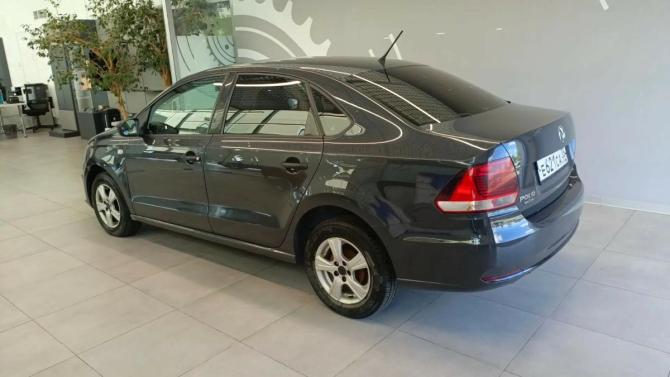 Volkswagen Polo V Рестайлинг с пробегом 2015 года, цена 729 000 рублей, 118000 км, седан, Автокод Объявления