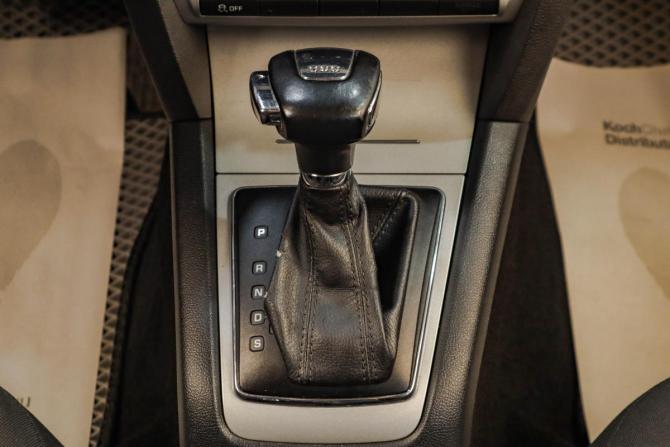 Skoda Octavia II (A5) Рестайлинг с пробегом 2012 года, цена 919 000 рублей, 237000 км, лифтбек, Автокод Объявления