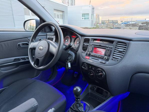 Kia Rio II Рестайлинг с пробегом 2010 года, цена 445 000 рублей, 242119 км, седан, Автокод Объявления