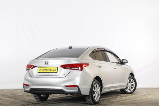 Hyundai Solaris II с пробегом 2017 года, цена 1 299 000 рублей, 112232 км, седан, Автокод Объявления
