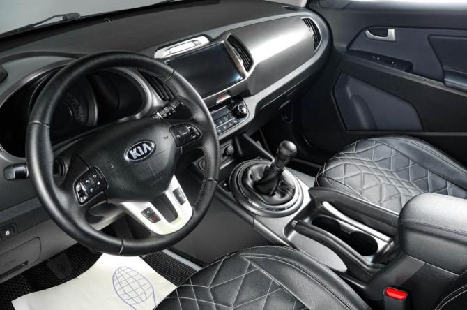 Kia Sportage III с пробегом 2013 года, цена 1 409 000 рублей, 198000 км, внедорожник, Автокод Объявления