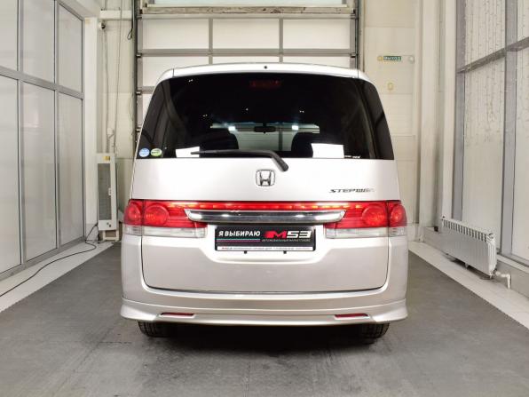 Honda Stepwgn III с пробегом 2005 года, цена 899 995 рублей, 218266 км, минивэн, Автокод Объявления