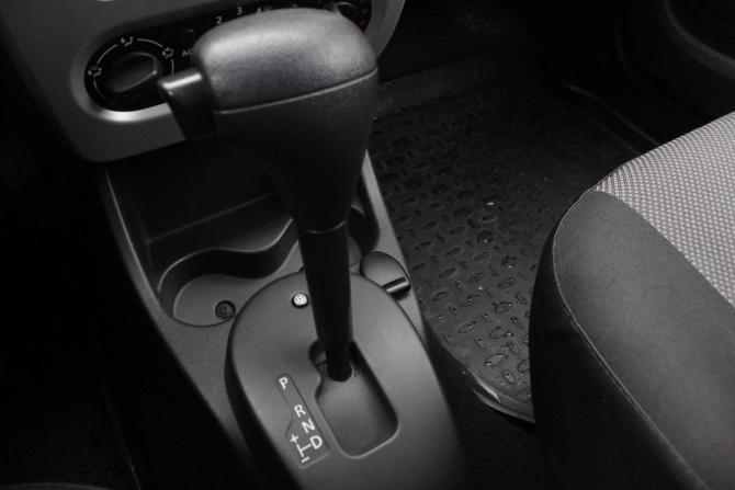 Renault Sandero I с пробегом 2013 года, цена 795 000 рублей, 120391 км, хэтчбек, Автокод Объявления