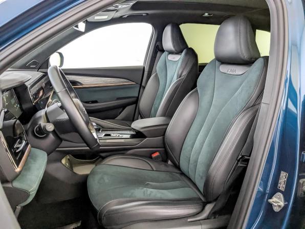 Geely Monjaro I с пробегом 2023 года, цена 3 250 000 рублей, 53308 км, внедорожник, Автокод Объявления