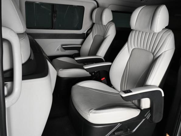 Hyundai Grand Starex I Рестайлинг 2 с пробегом 2019 года, цена 4 399 000 рублей, 100974 км, минивэн, Автокод Объявления