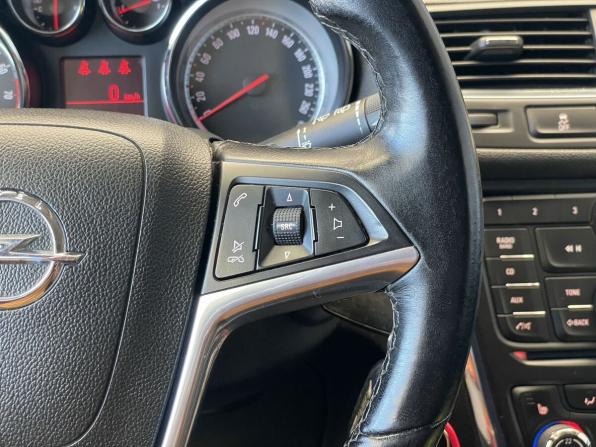 Opel Mokka I с пробегом 2013 года, цена 967 000 рублей, 115927 км, внедорожник, Автокод Объявления
