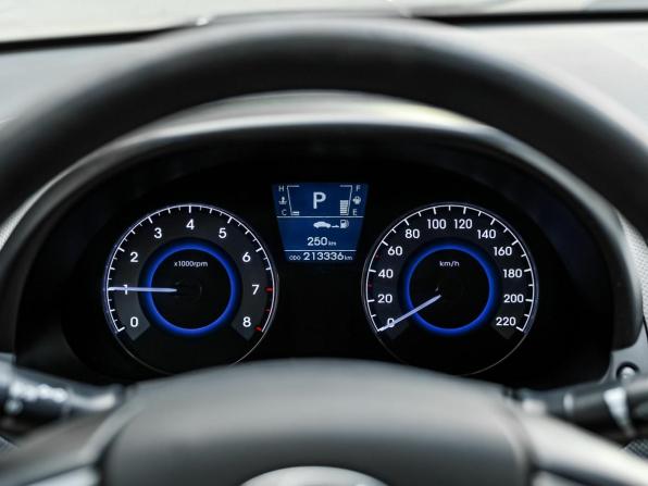 Hyundai Solaris I с пробегом 2013 года, цена 700 000 рублей, 213331 км, седан, Автокод Объявления