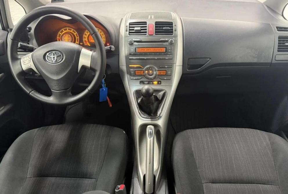 Toyota Auris I Астрахань  - изображение 17
