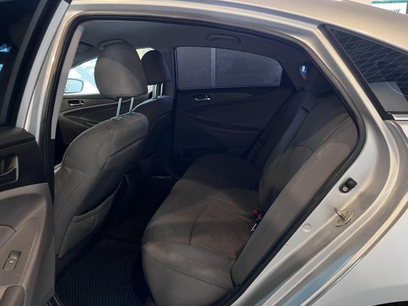 Hyundai Sonata VI (YF) с пробегом 2010 года, цена 860 000 рублей, 262012 км, седан, Автокод Объявления