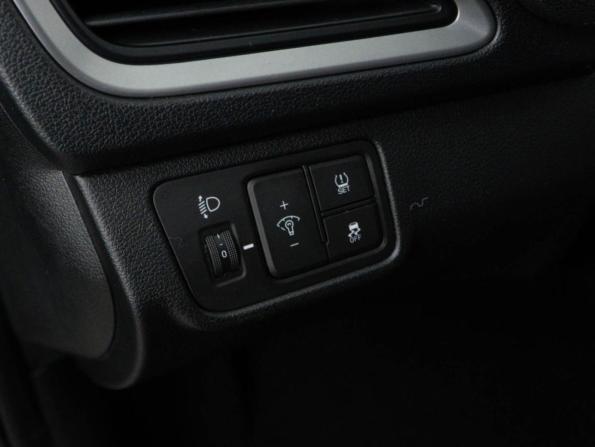 Hyundai Solaris II с пробегом 2018 года, цена 1 297 444 рубля, 89876 км, седан, Автокод Объявления