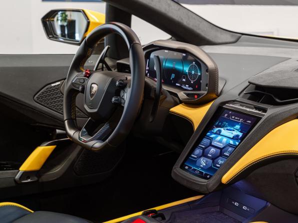 Lamborghini Temerario с пробегом 2026 года, цена 54 500 000 рублей, 30 км, купе, Автокод Объявления