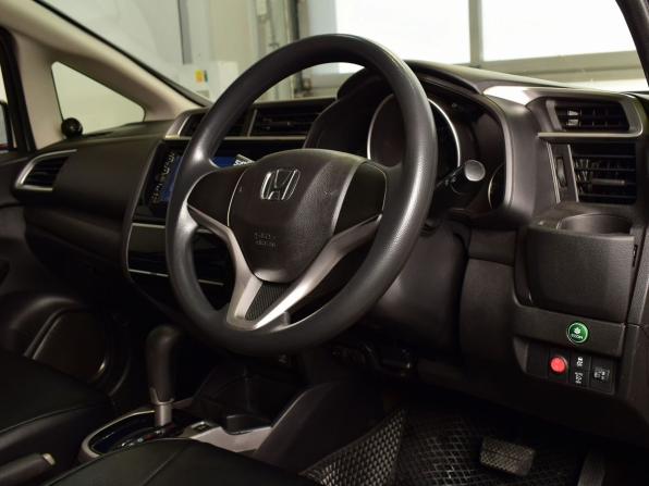 Honda Fit III с пробегом 2017 года, цена 965 995 рублей, 206736 км, хэтчбек, Автокод Объявления