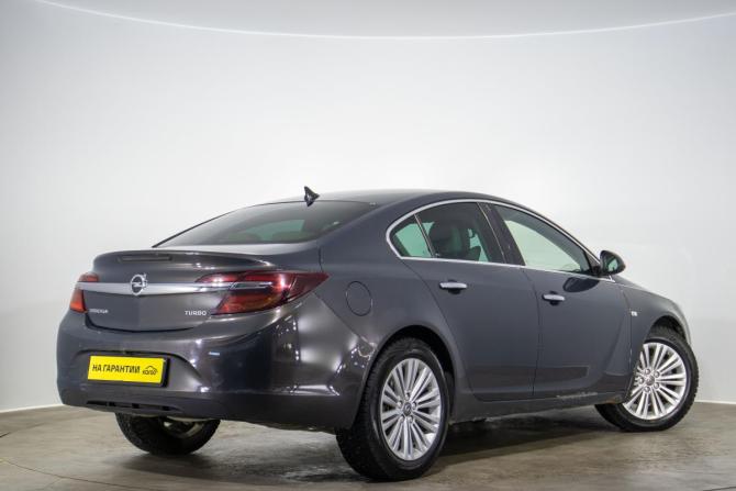 Opel Insignia I Рестайлинг с пробегом 2014 года, цена 899 000 рублей, 275600 км, седан, Автокод Объявления
