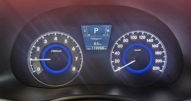 Hyundai Solaris I с пробегом 2012 года, цена 899 000 рублей, 119935 км, седан, Автокод Объявления