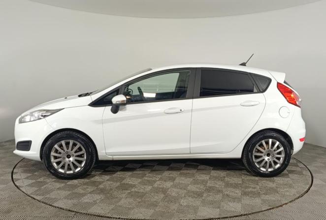 Ford Fiesta Mk6 Рестайлинг с пробегом 2016 года, цена 720 000 рублей, 222000 км, хэтчбек, Автокод Объявления
