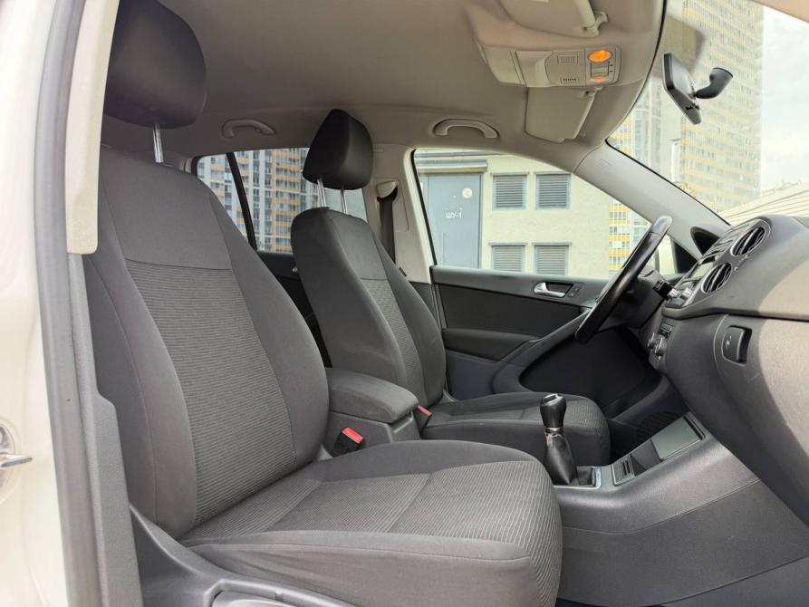 Volkswagen Tiguan I Рестайлинг Санкт-Петербург  - изображение 11