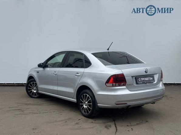 Volkswagen Polo V Рестайлинг с пробегом 2016 года, цена 1 120 000 000 рублей, 98053 км, седан, Автокод Объявления