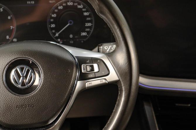 Volkswagen Touareg III с пробегом 2019 года, цена 5 429 000 рублей, 45200 км, внедорожник, Автокод Объявления
