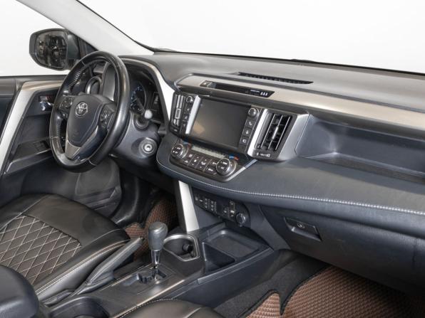 Toyota RAV4 IV (XA40) Рестайлинг с пробегом 2018 года, цена 2 471 900 рублей, 137000 км, внедорожник, Автокод Объявления