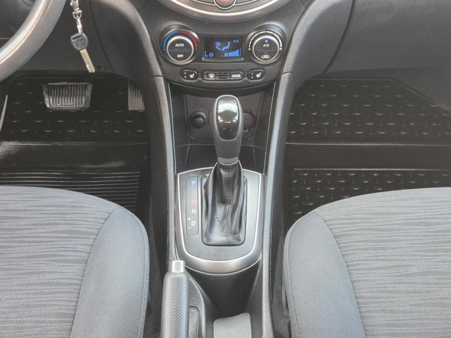 Hyundai Solaris I Рестайлинг Екатеринбург  - изображение 11