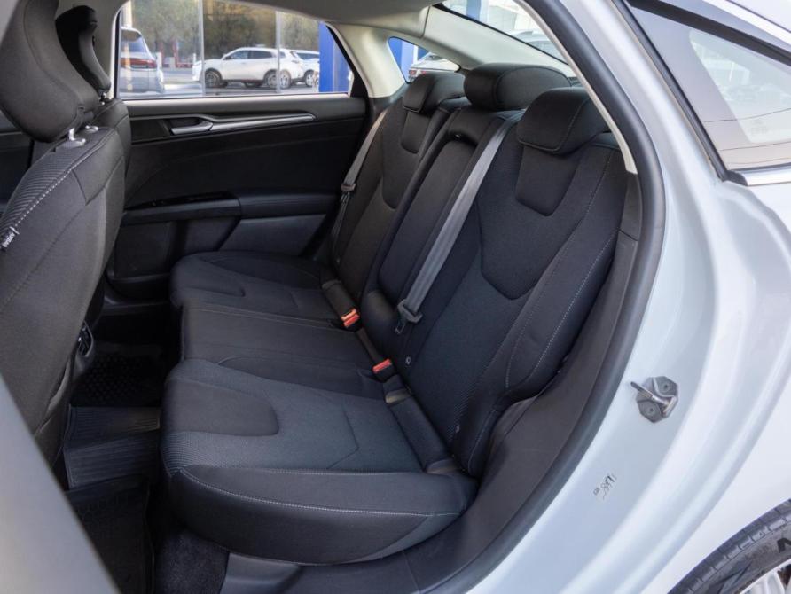 Ford Mondeo V Волгоград  - изображение 9