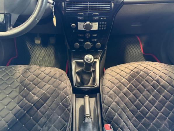 Opel Astra H Рестайлинг с пробегом 2008 года, цена 445 000 рублей, 255000 км, хэтчбек, Автокод Объявления