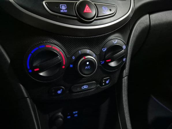 Hyundai Solaris I Рестайлинг с пробегом 2014 года, цена 860 000 рублей, 95775 км, седан, Автокод Объявления