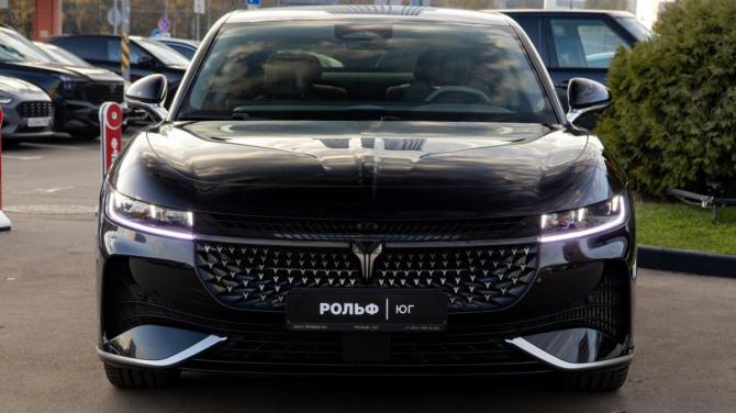 Voyah Passion I с пробегом 2025 года, цена 5 098 000 рублей, 11120 км, седан, Автокод Объявления