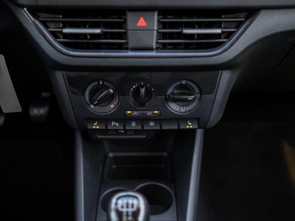 Volkswagen Polo VI с пробегом 2021 года, цена 1 469 000 рублей, 77158 км, лифтбек, Автокод Объявления