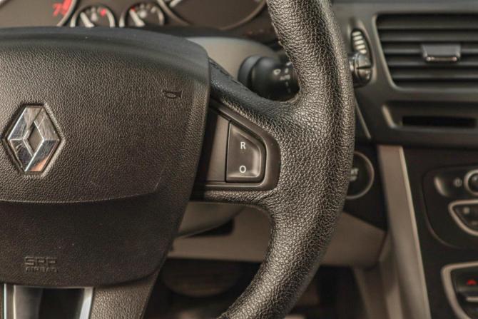 Renault Latitude I с пробегом 2013 года, цена 779 000 рублей, 233000 км, седан, Автокод Объявления