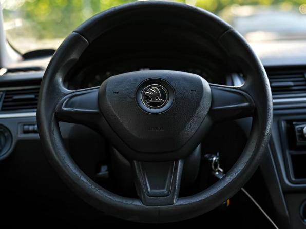 Skoda Rapid I с пробегом 2014 года, цена 540 000 рублей, 243752 км, лифтбек, Автокод Объявления