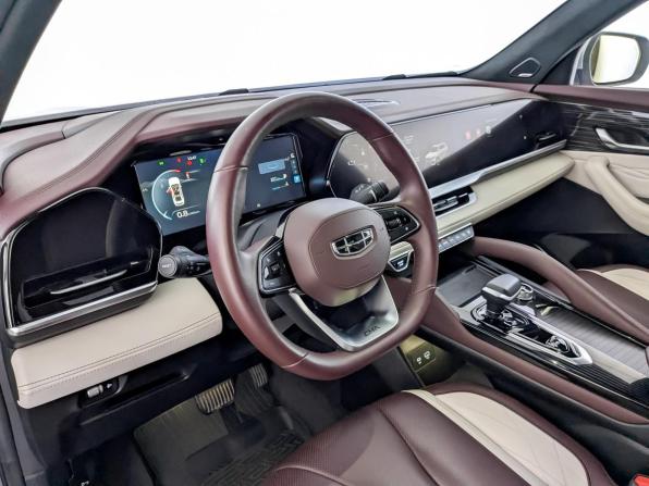 Geely Monjaro I с пробегом 2023 года, цена 3 400 000 рублей, 47032 км, внедорожник, Автокод Объявления