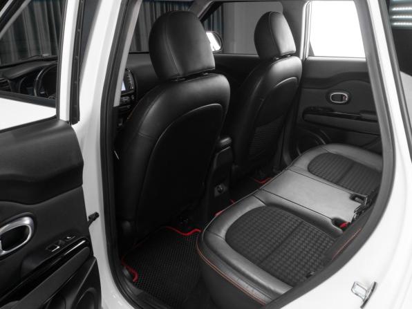 Kia Soul II Рестайлинг с пробегом 2016 года, цена 1 719 000 рублей, 54729 км, хэтчбек, Автокод Объявления
