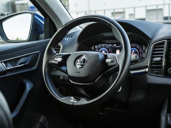 Skoda Karoq I с пробегом 2021 года, цена 2 430 000 рублей, 70006 км, внедорожник, Автокод Объявления