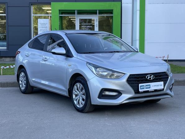 Hyundai Solaris II с пробегом 2017 года, цена 1 089 000 рублей, 126203 км, седан, Автокод Объявления
