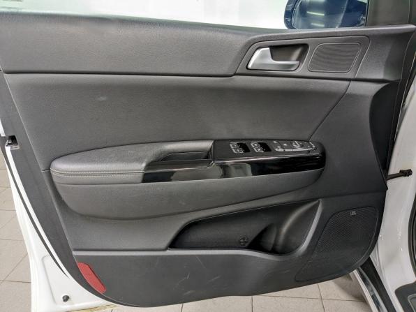 Kia Sportage IV Рестайлинг с пробегом 2019 года, цена 2 590 000 рублей, 90456 км, внедорожник, Автокод Объявления