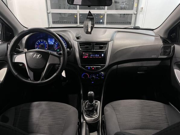 Hyundai Solaris I Рестайлинг с пробегом 2016 года, цена 695 000 рублей, 251487 км, седан, Автокод Объявления