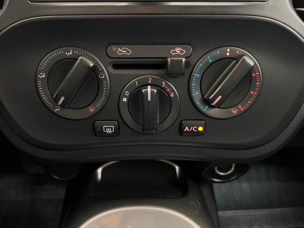 Nissan Juke I с пробегом 2014 года, цена 910 000 рублей, 211450 км, внедорожник, Автокод Объявления