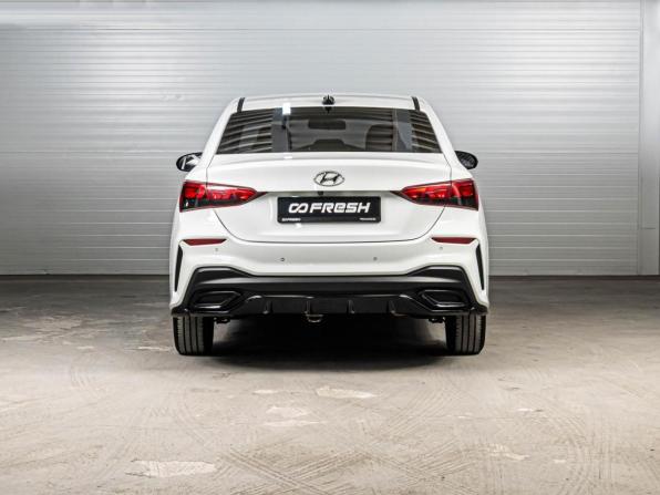 Hyundai Solaris II с пробегом 2017 года, цена 1 309 000 рублей, 191185 км, седан, Автокод Объявления