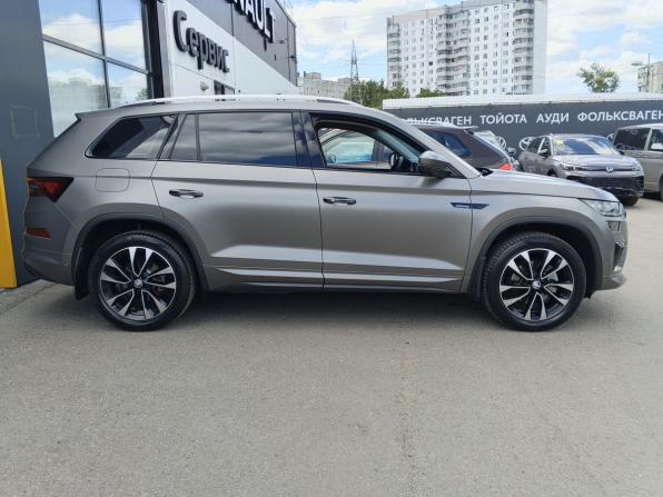 Skoda Kodiaq I Рестайлинг с пробегом 2023 года, цена 4 450 000 рублей, 43500 км, внедорожник, Автокод Объявления