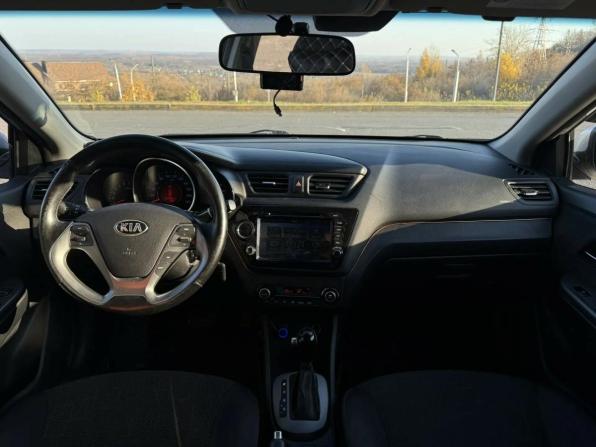 Kia Rio III Рестайлинг с пробегом 2015 года, цена 995 000 рублей, 167593 км, седан, Автокод Объявления