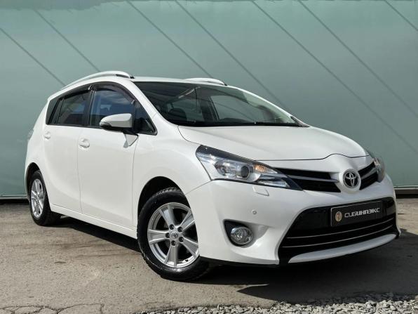 Toyota Verso I Рестайлинг с пробегом 2013 года, цена 1 599 000 рублей, 126900 км, компактвэн, Автокод Объявления