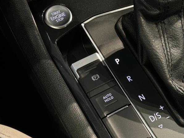 Volkswagen Tiguan II с пробегом 2019 года, цена 2 723 000 рублей, 133048 км, внедорожник, Автокод Объявления