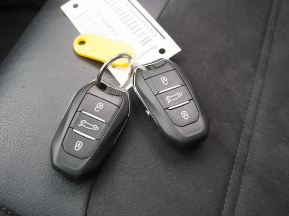 Citroen DS5 с пробегом 2012 года, цена 1 300 000 рублей, 108901 км, хэтчбек, Автокод Объявления